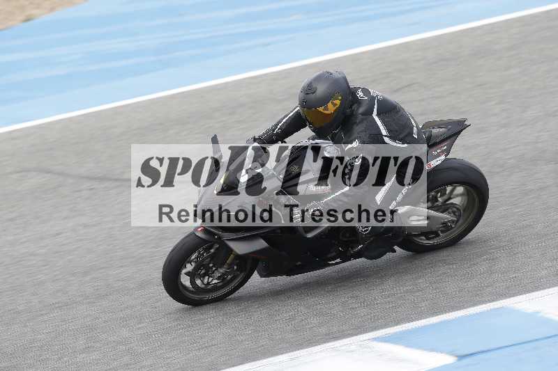 /02 28.-31.01.2025 Moto Center Thun Jerez/gruen-green/83